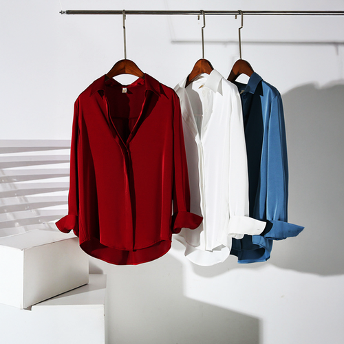 Lillian™ – Elegantti silkkipaita