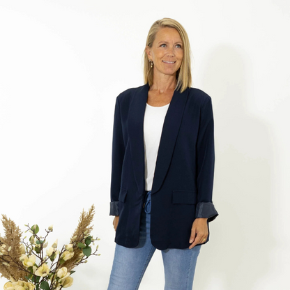 Julia™ -  Ylisuuri arkipäivän bleiseri