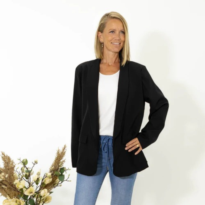 Julia™ -  Ylisuuri arkipäivän bleiseri