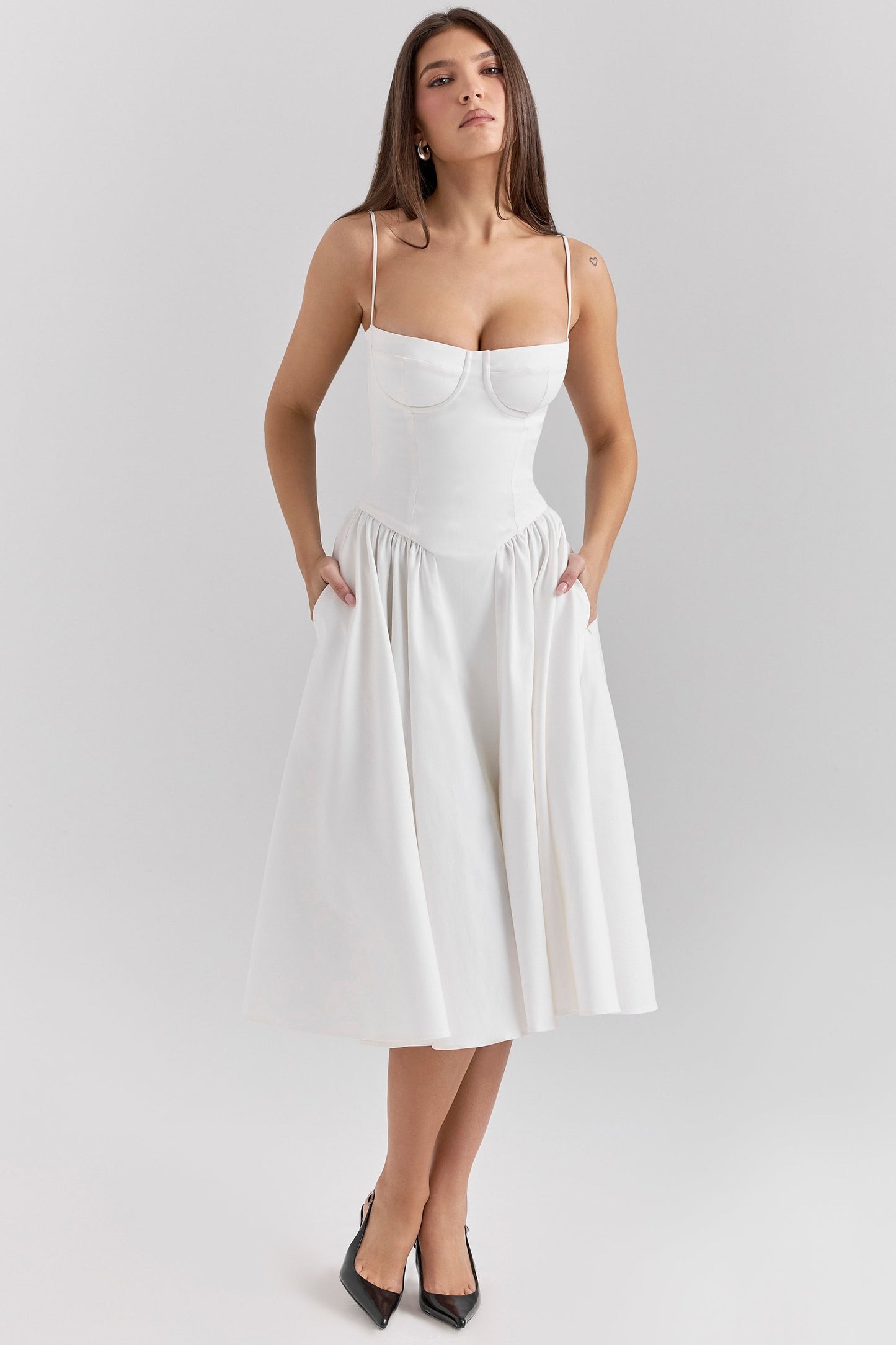 Amara™ - Klassinen Korsetti Mekko